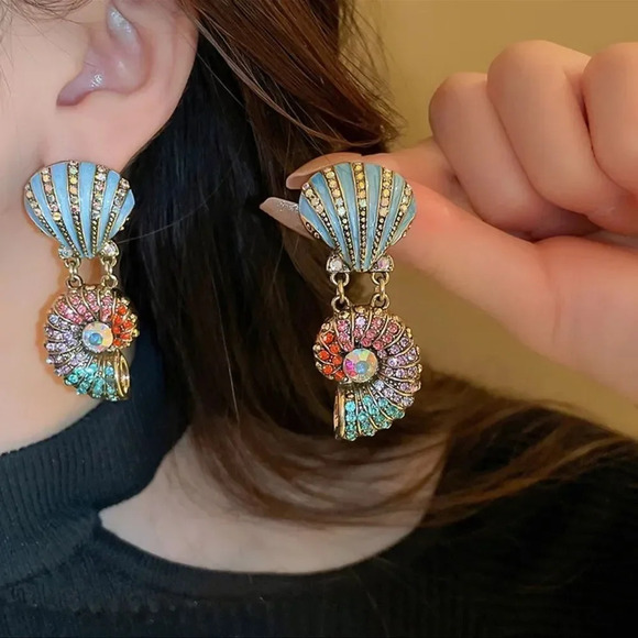 Vintage Seashell Blue Ocean Crystal Earrings - Picture 8 of 9